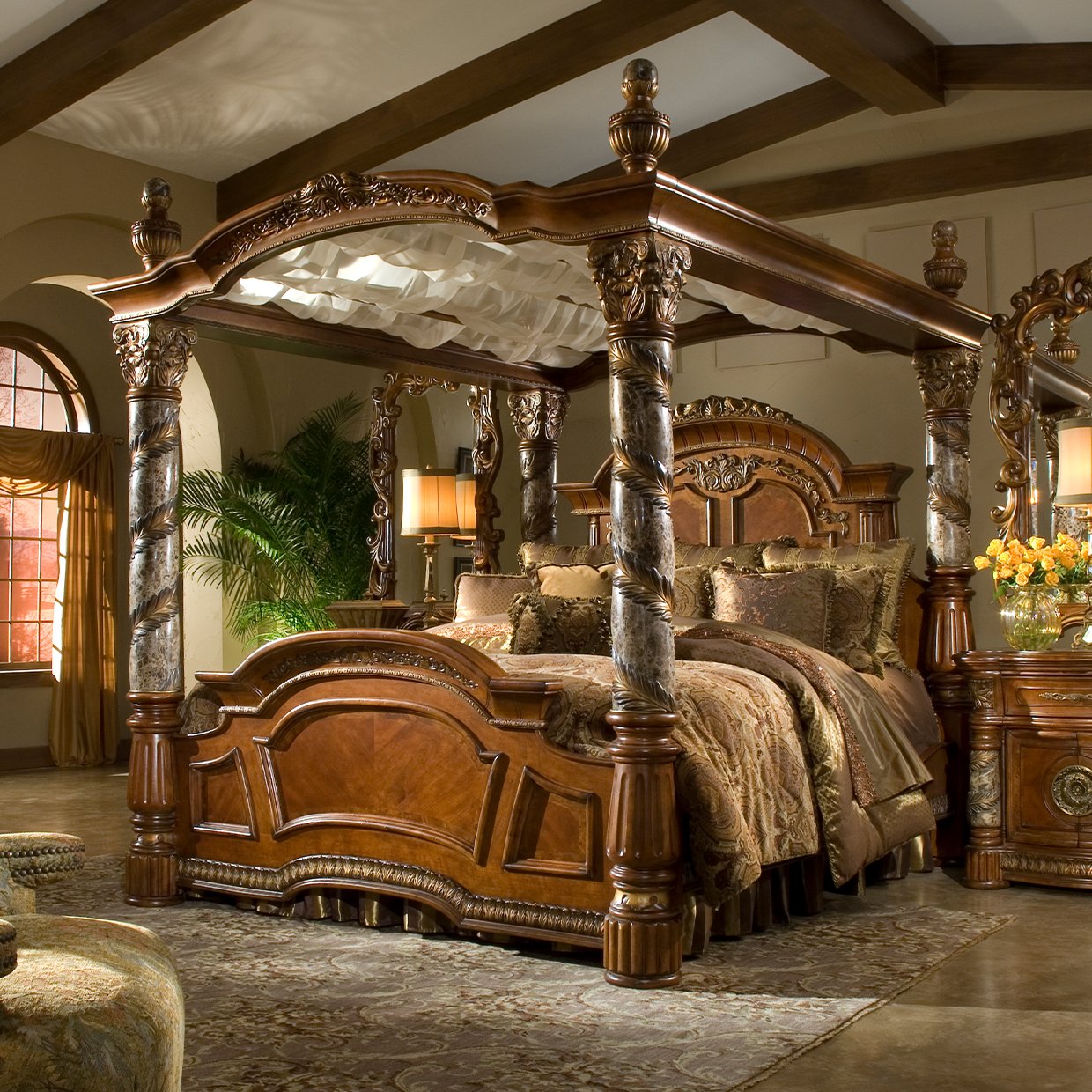 villa valencia Finish: Classic Chestnut Cal King Canopy Bed
